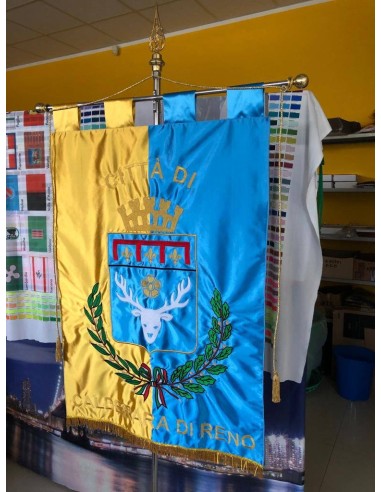 Gonfalone ricamato