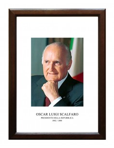 Quadro con foto del Presidente della Repubblica Gronchi